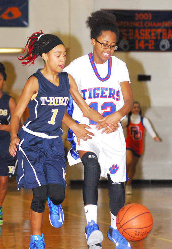 LOOSE BALL