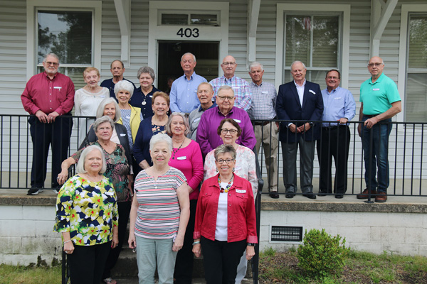 NASHVILLE HIGH SCHOOL CLASSES HOLD REUNION