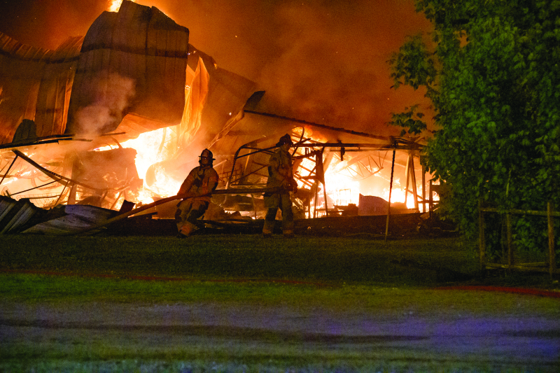 Fire destroys Spring Hope building