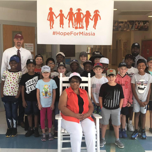 Nashville Elementary rallies around injured student