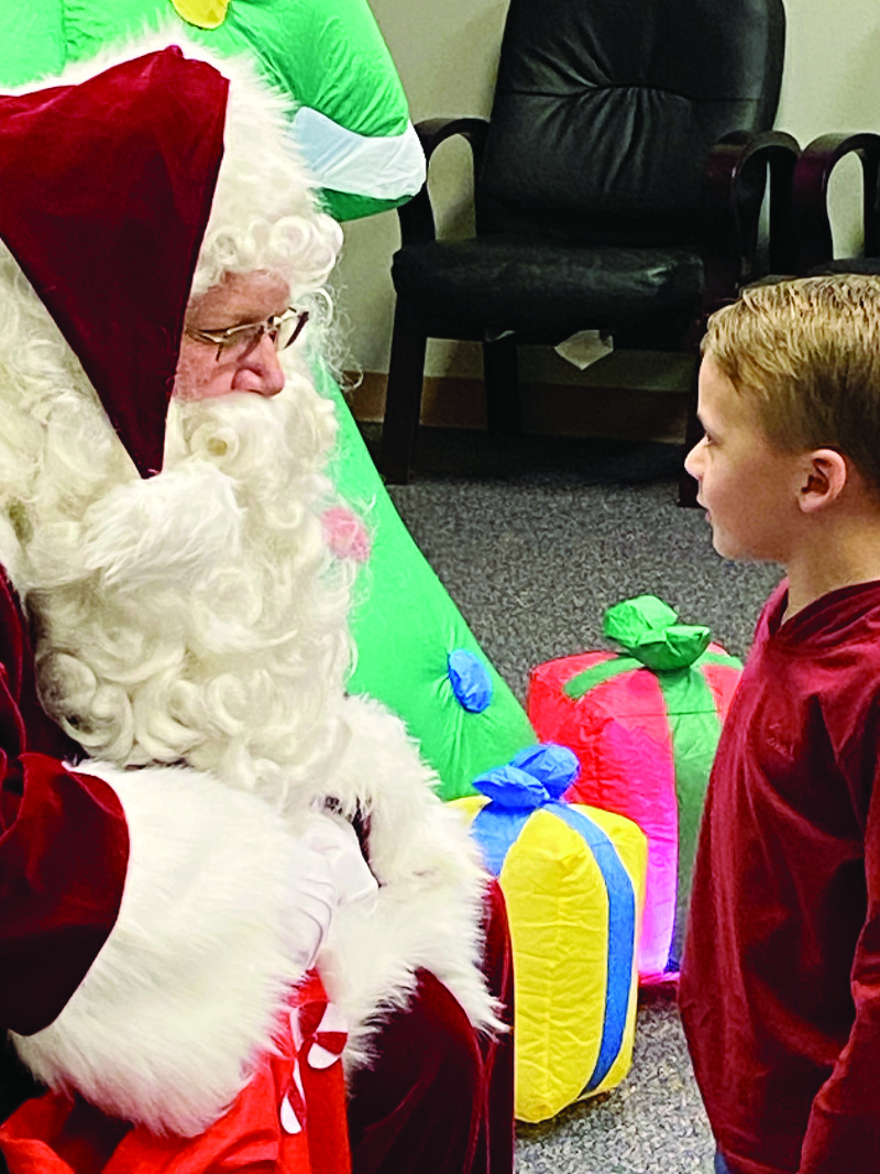 Santa visits library