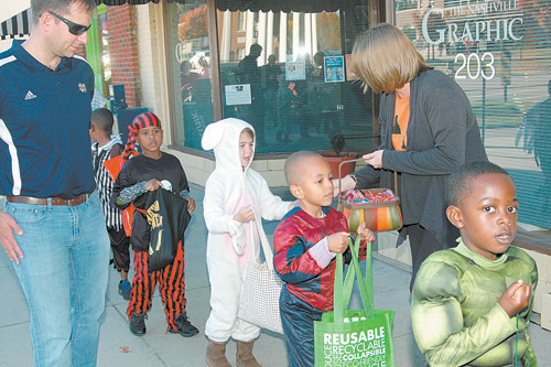 Youngsters find treats in downtown, 2