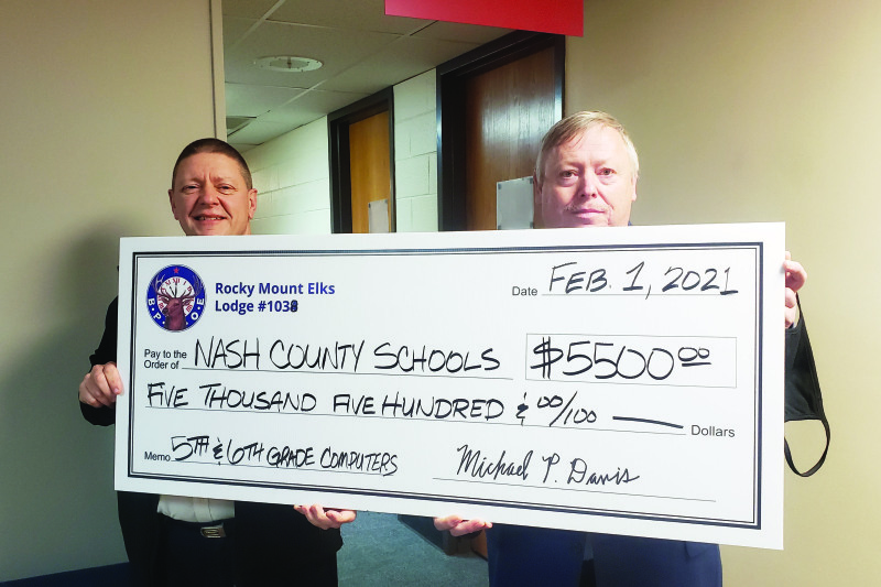 <i>Elks Lodge #1038 makes community contributions</i>