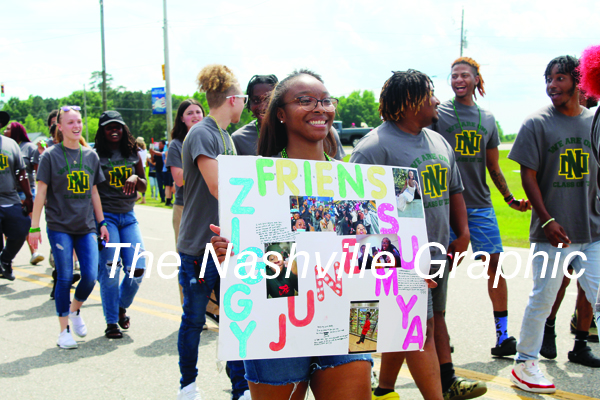 Town of Red Oak honors NNHS seniors