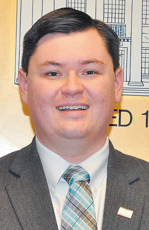 Nashville opts to hire library director