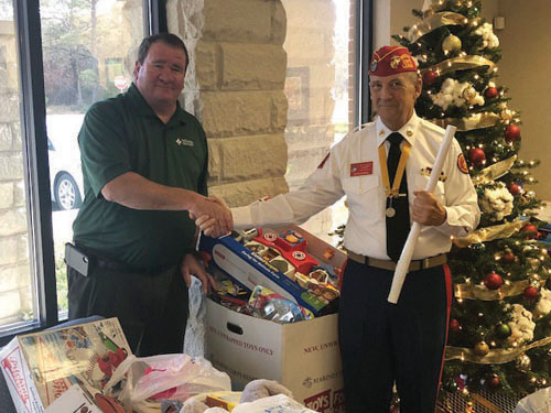 AgCarolina gives to Toys for Tots