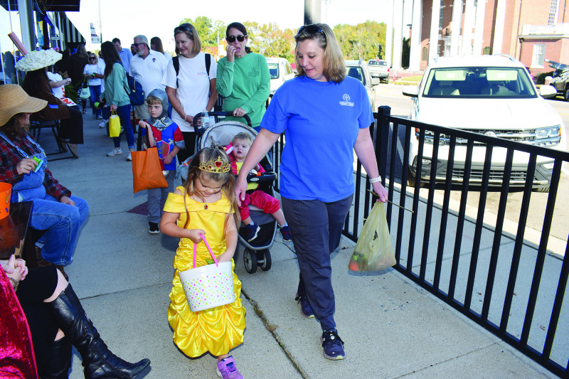 HALLOWEEN TRADITIONS, 1