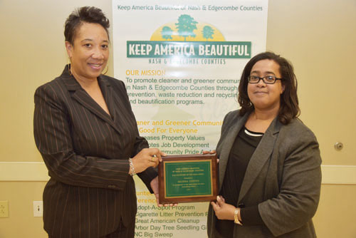 Early College A.V.I.D. class is recipient of KAB's Volunteer of the Year Award