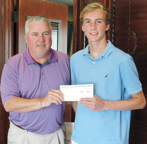 NNHS grad receives scholarship