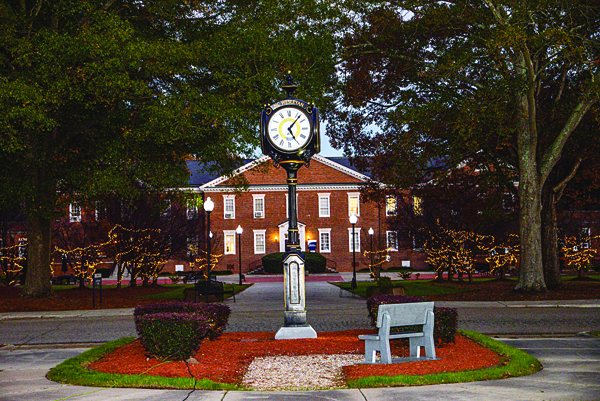 NC Wesleyan hosts annual Lighting of Wesleyan event