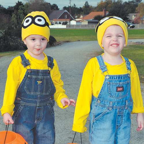 HALLOWEEN SNAP-SHOTS, 2