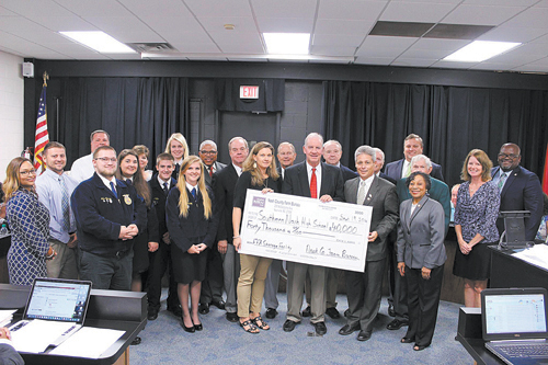 Farm Bureau donates $40,000 to fund SNHS Agriculture Facility