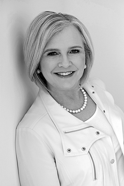 Local woman earns award