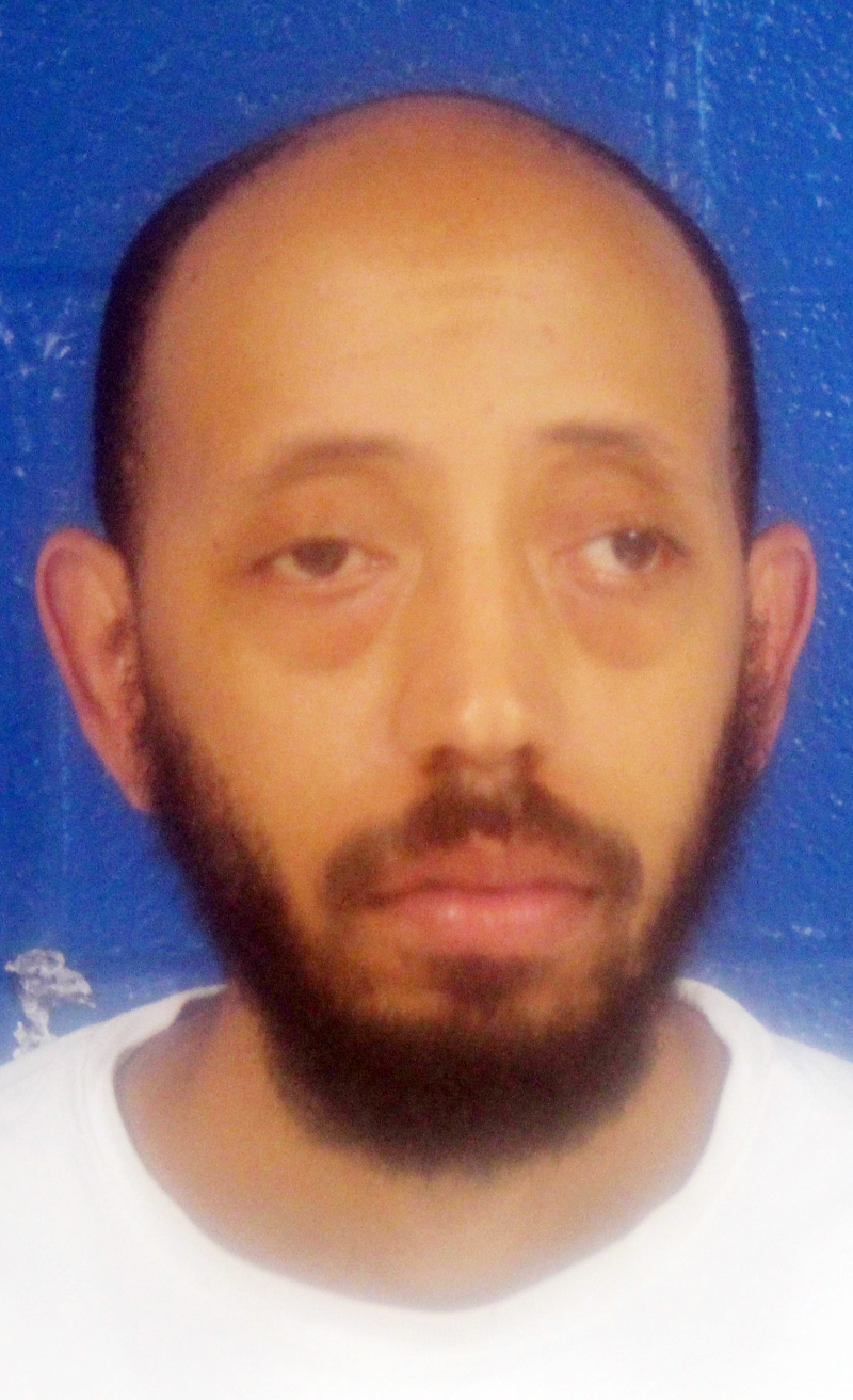 Suspect charged after delivering contraband to jail