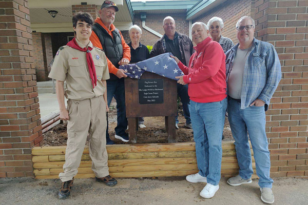 Local student builds flag retirement box for Elks Lodge