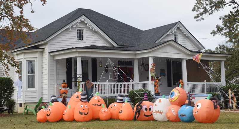 Halloween houses