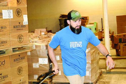 Food pantry makes its move to Momeyer