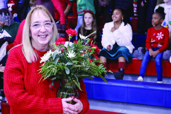 Nashville Elementary hosts winter holiday program