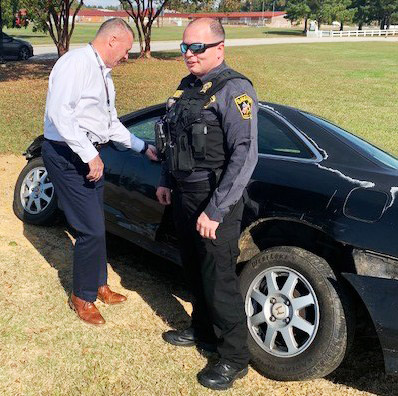 Teen tries to run from sheriff