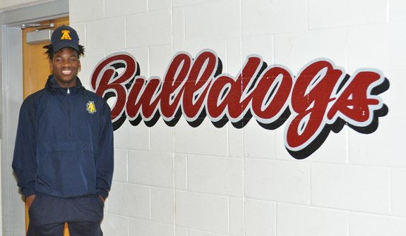 Mullins Decides On A&T