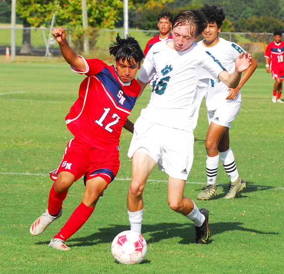 Southern Claws Past Wildcats