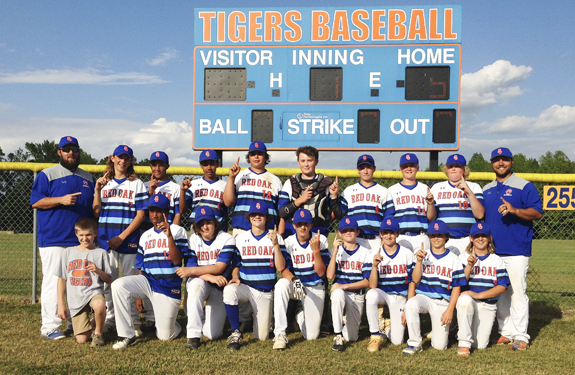 Red Oak finishes unbeaten