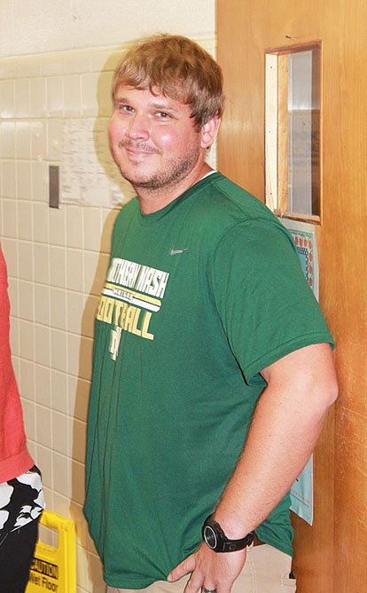 Bulldogs pay off a bet debt