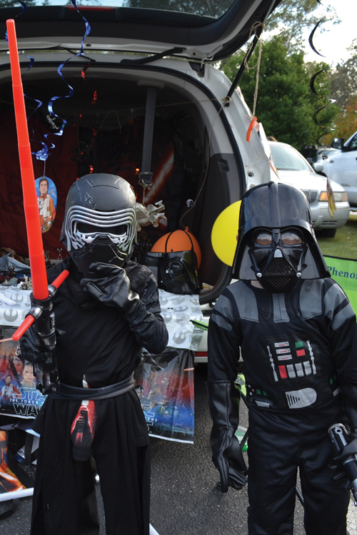 TRUNK-OR-TREAT