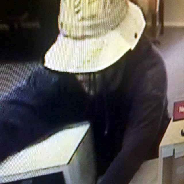 Red Oak Bank robbed