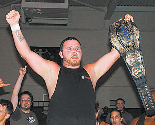 Local man operates wresting venue in Nashville